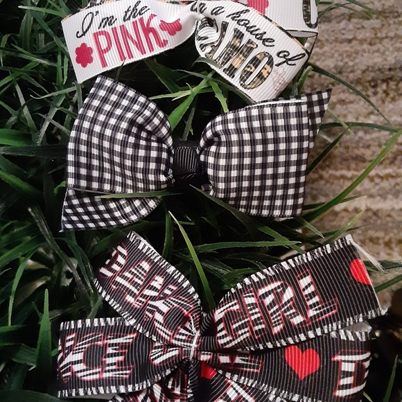3 hairbows on clips - Picture 3 of 3